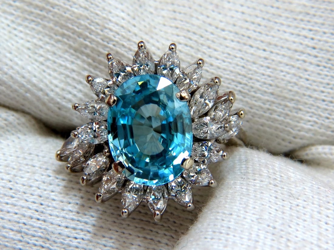 7.70ct Natural Indigo Blue zircon Diamonds Ring 18kt** - 7