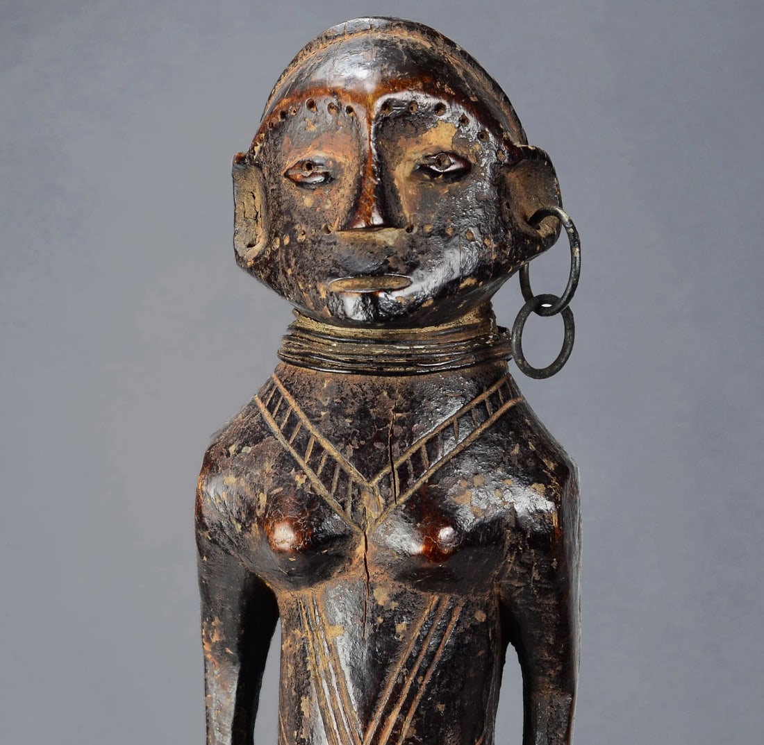 Congo Drc Large Ubangi Figure probably NGBAKA African Tribal Art 2075: Title: Congo Drc Large Ubangi Figure probably NGBAKA African Tribal Art 2075 Description: TRIBALART BE - AFRICAN TRIBAL ART GALLERY - LA LOUVIERE - BELGIUM GALERIE DE LA LOUVE CONGO RDC Large Ubangi F