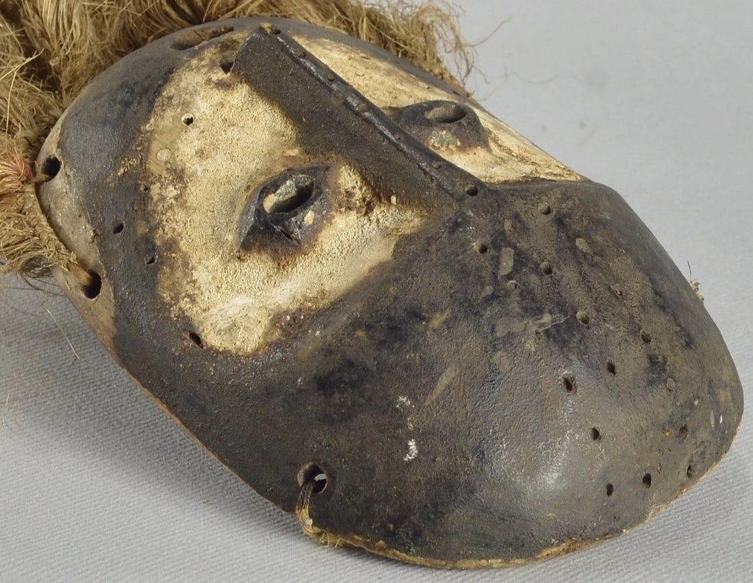 Cute LEGA Lukwakongo Mask Bwami Congo DRC African Tribal Art 1510 - 12