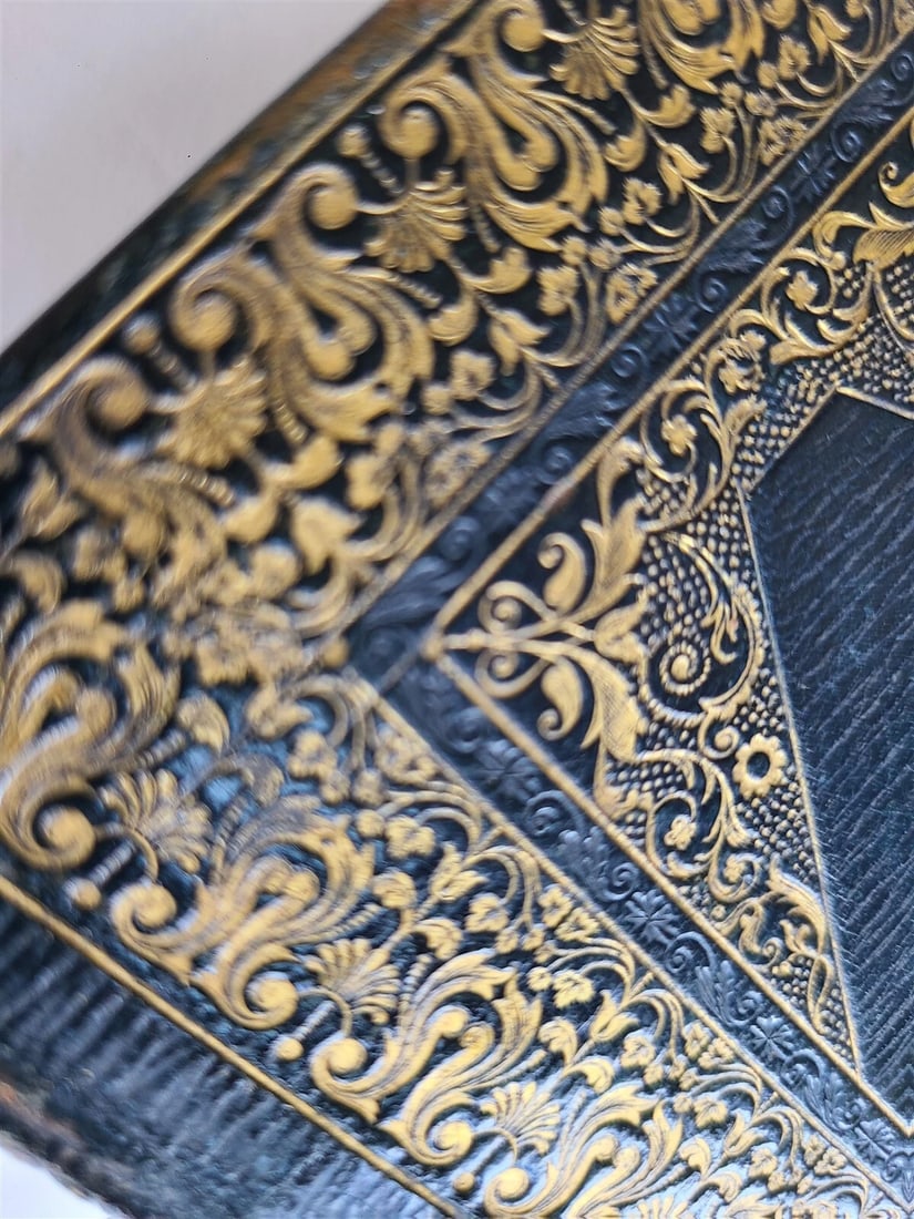 1823 BOOK of COMMON PRAYER in ENGLISH antique AMAZING BINDING w/CLASPS & CORNERS - 5