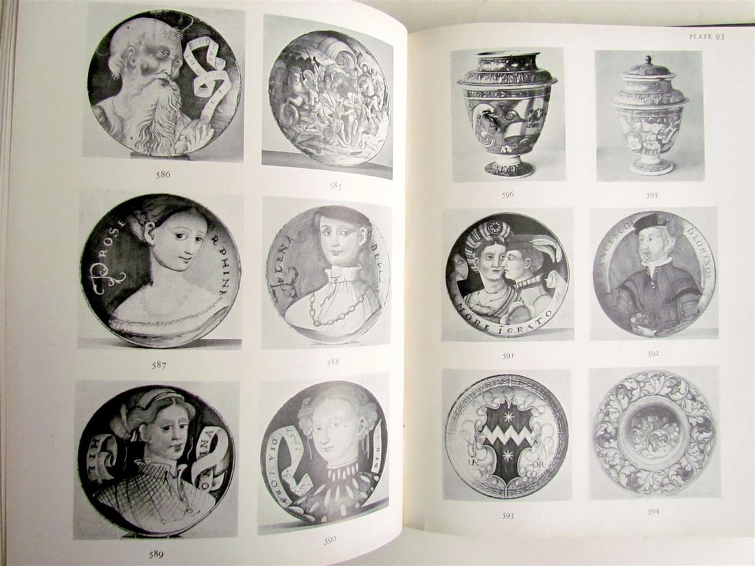 1940 CATALOG of ITALIAN MAJOLICA by RICHARD RACKHAM Vol. II PLATES illustrated - 7