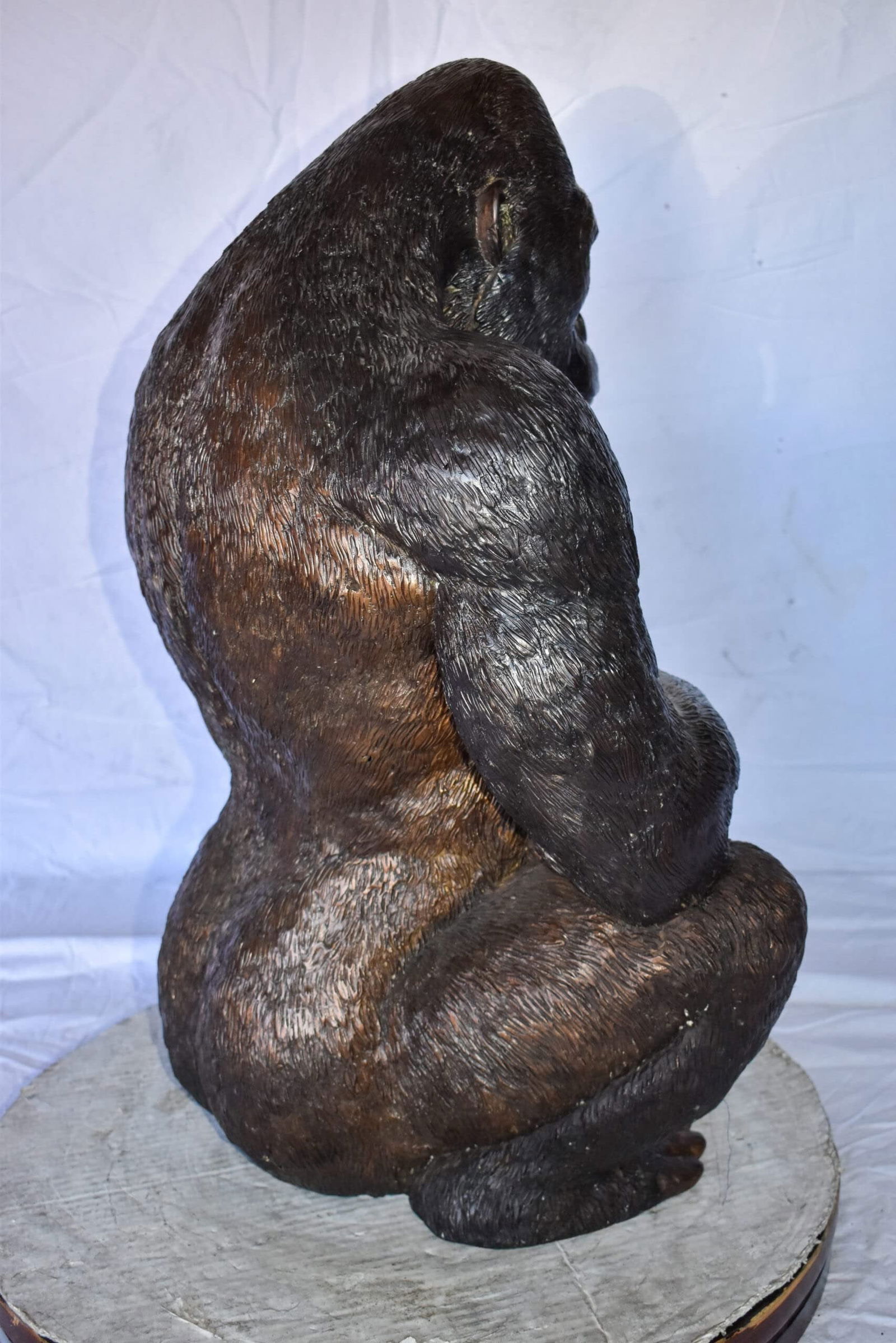 Gorilla Sitting Detailed and Impressive Bronze Statue Size: 22" x 16" x 30"H - 8
