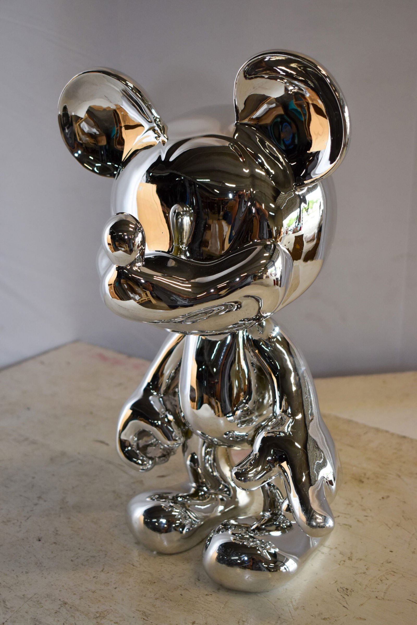 Contemporary Silver Chrome Mickey Mouse Resin Statue 12" x 9" x 16"H - 10