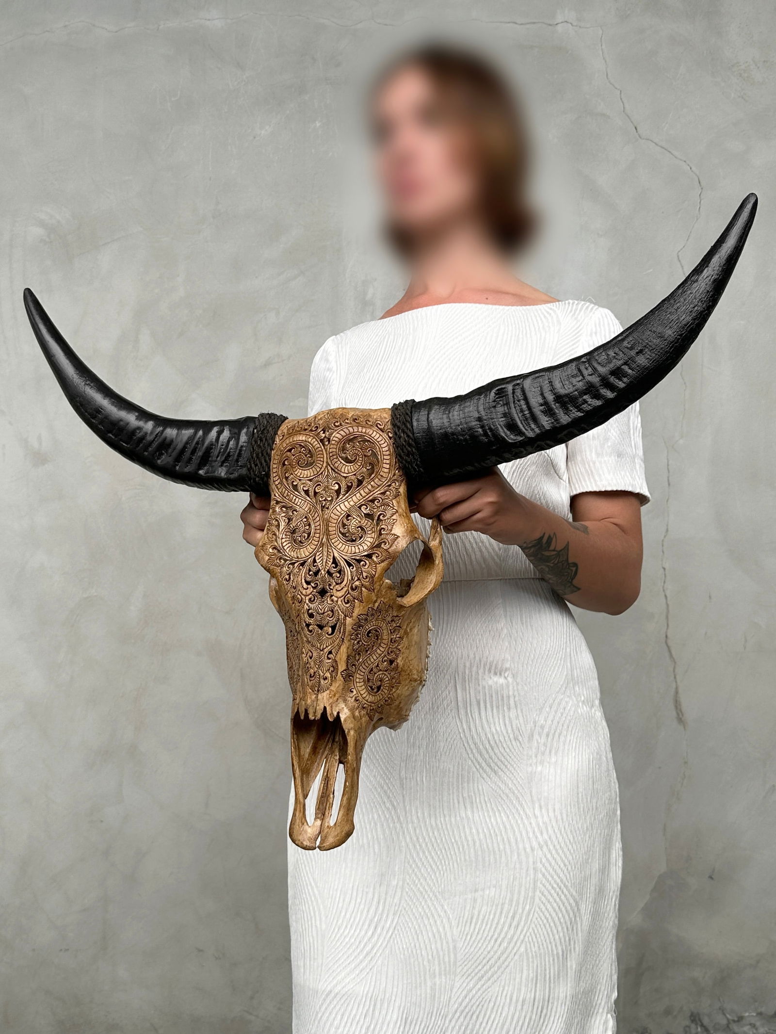 Brown carved buffalo skull - Leaf motif - 2