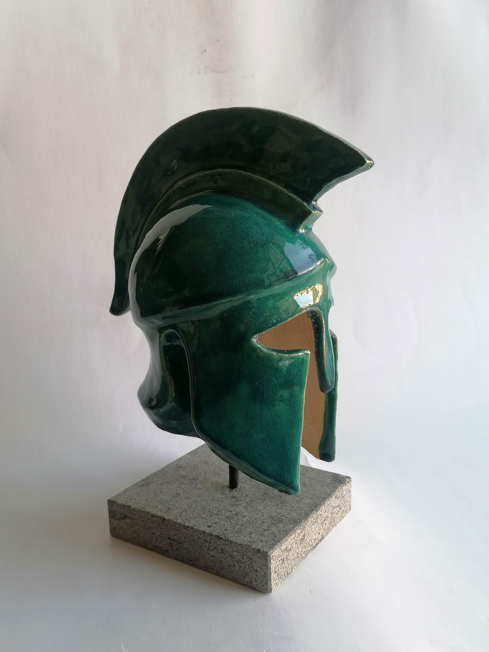 Greek ceramic helmet: Title: Greek ceramic helmetDescription:Greek ceramic helmet Made of glazed refractory ceramic, weight kg 3,3 Italian quality manufacturing certified by the Lazio regionDate/Period: xx