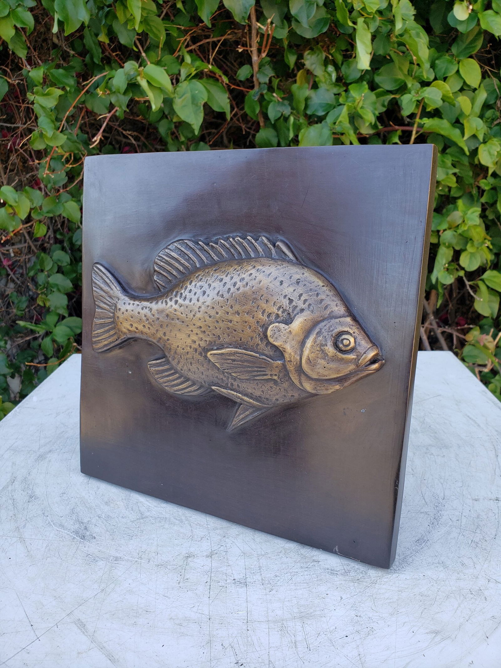 Single Fish made of Bronze Wall decor Size: 10" x 10" x 1"H - 3