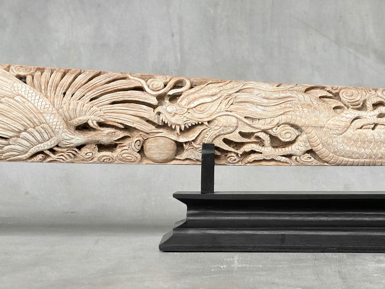 Impressive engraved swordfish rostrum - Dragon Phoenix motif - 6