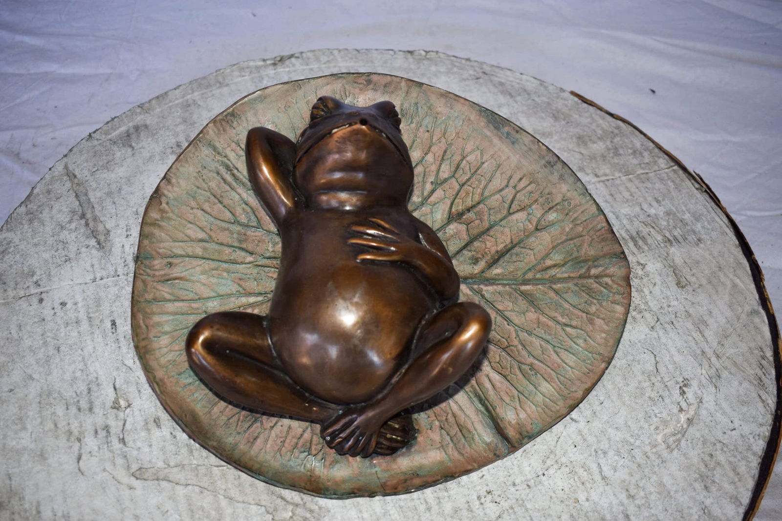 Relaxed Frog Supine on a Lily Bronze Statue Wall Fountain 14" x 6" x 12"H - 4