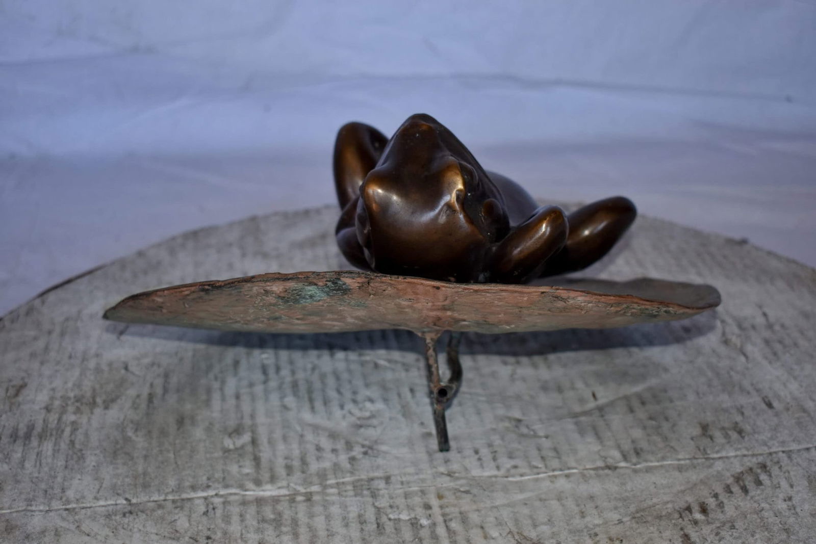 Relaxed Frog Supine on a Lily Bronze Statue Wall Fountain 14" x 6" x 12"H - 9