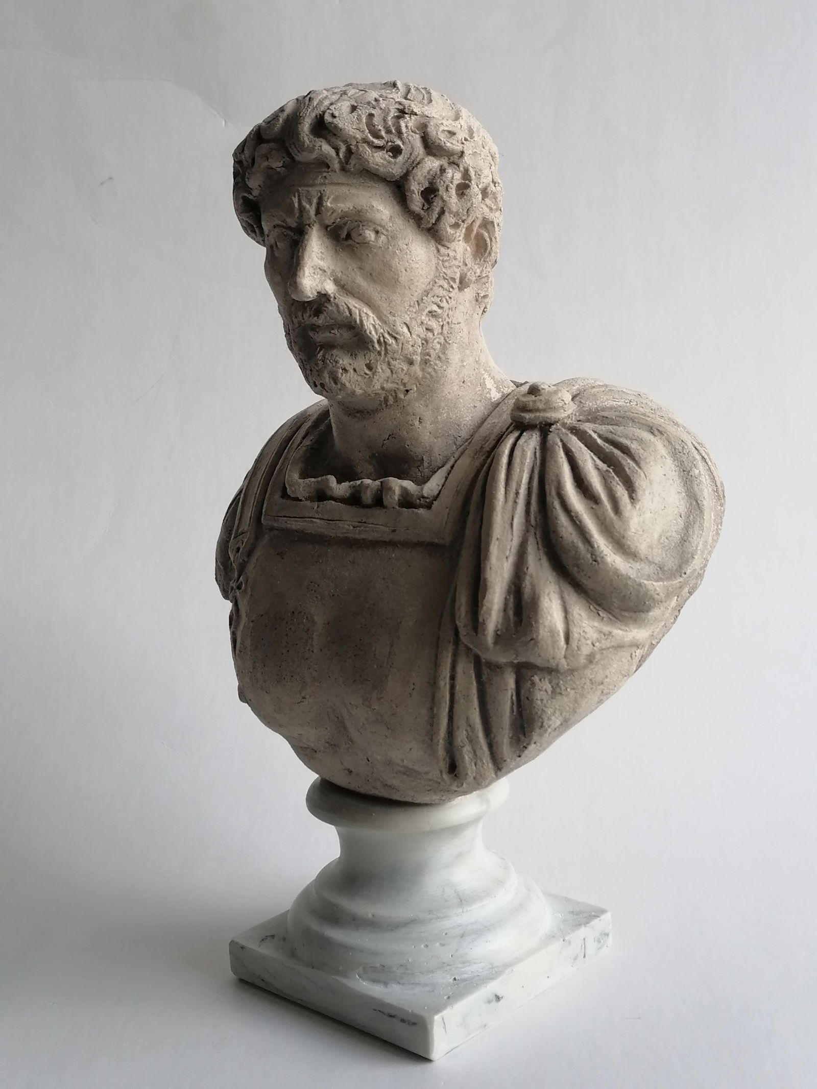 Hadrian ceramic bust - 2