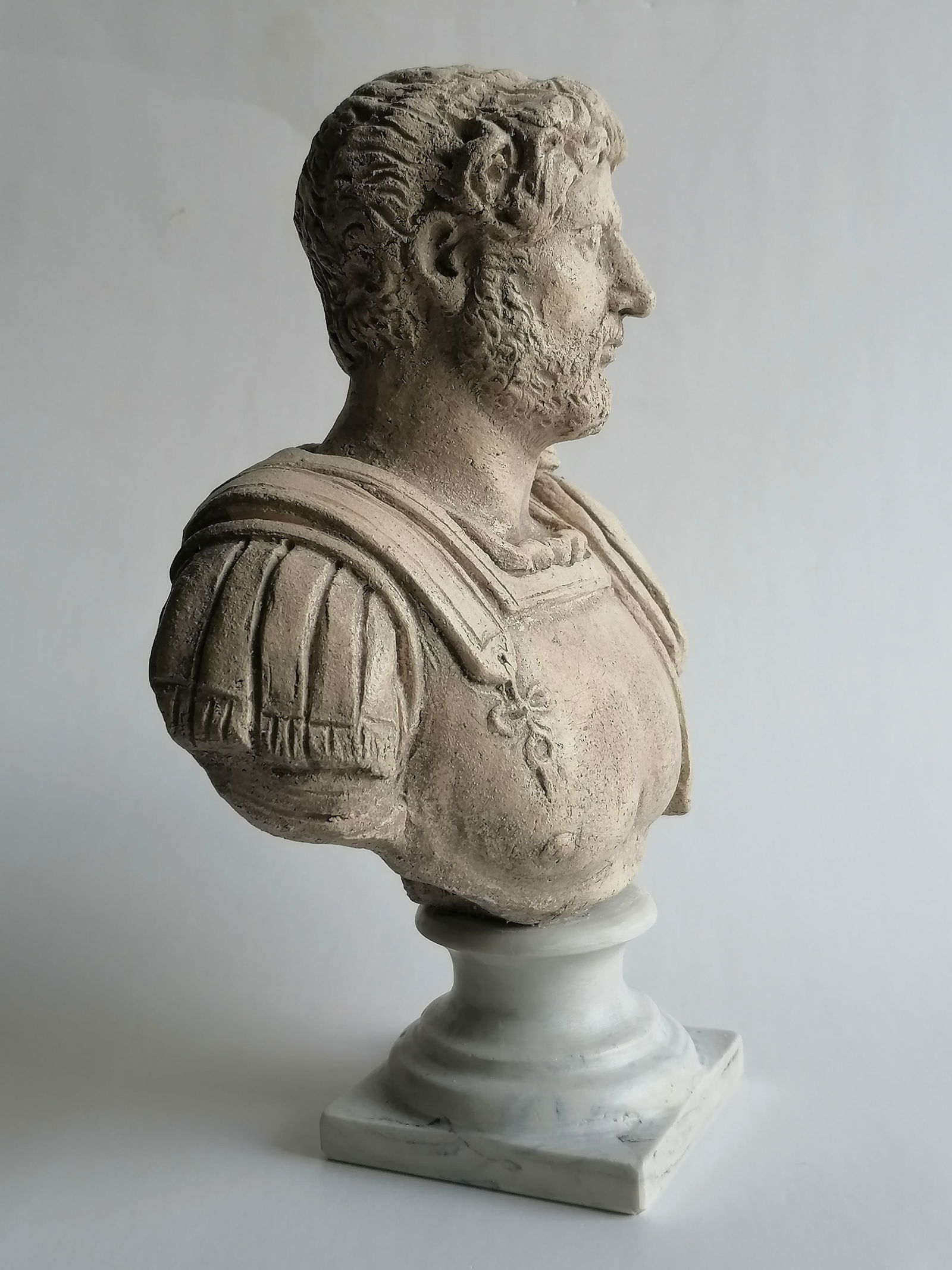 Hadrian ceramic bust - 4