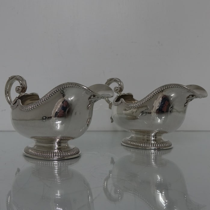 Early 20th Century George V Antique Sterling Silver Pair of Sauce Boats London 1914 Mappin & Webb - 2