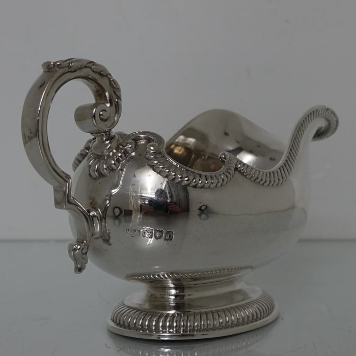 Early 20th Century George V Antique Sterling Silver Pair of Sauce Boats London 1914 Mappin & Webb - 4