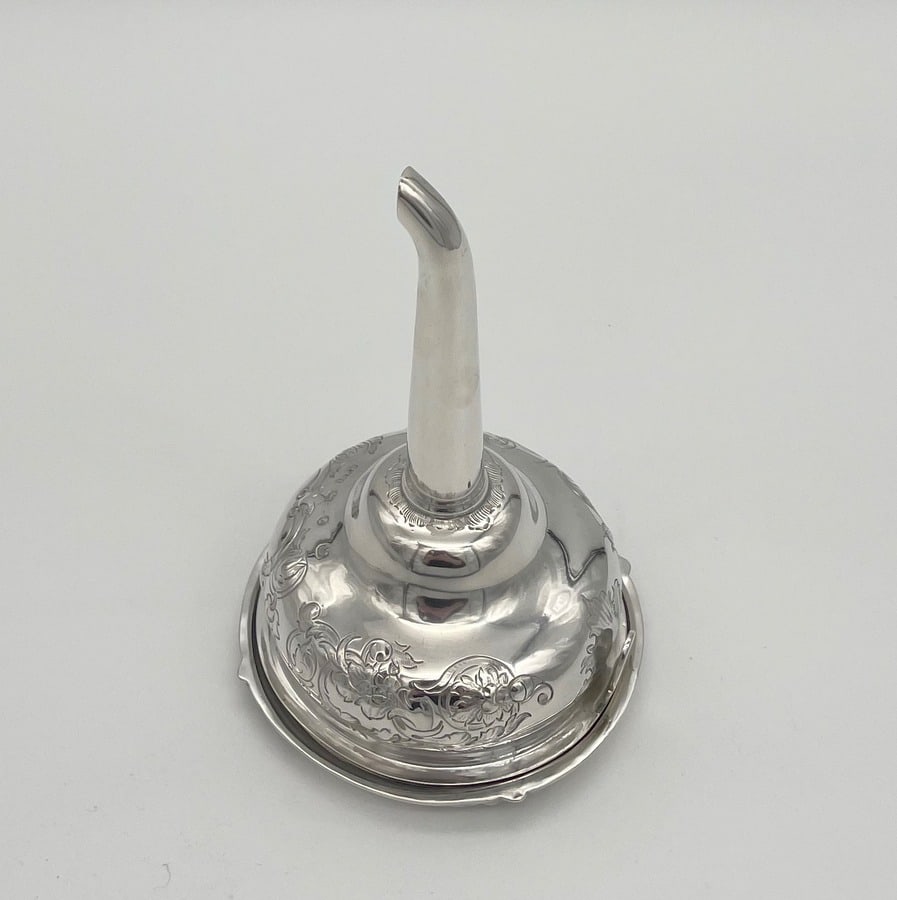 Mid 19th Century Antique Victorian Sterling Silver Wine Funnel Sheffield Circa 1850 maker Roberts - 2