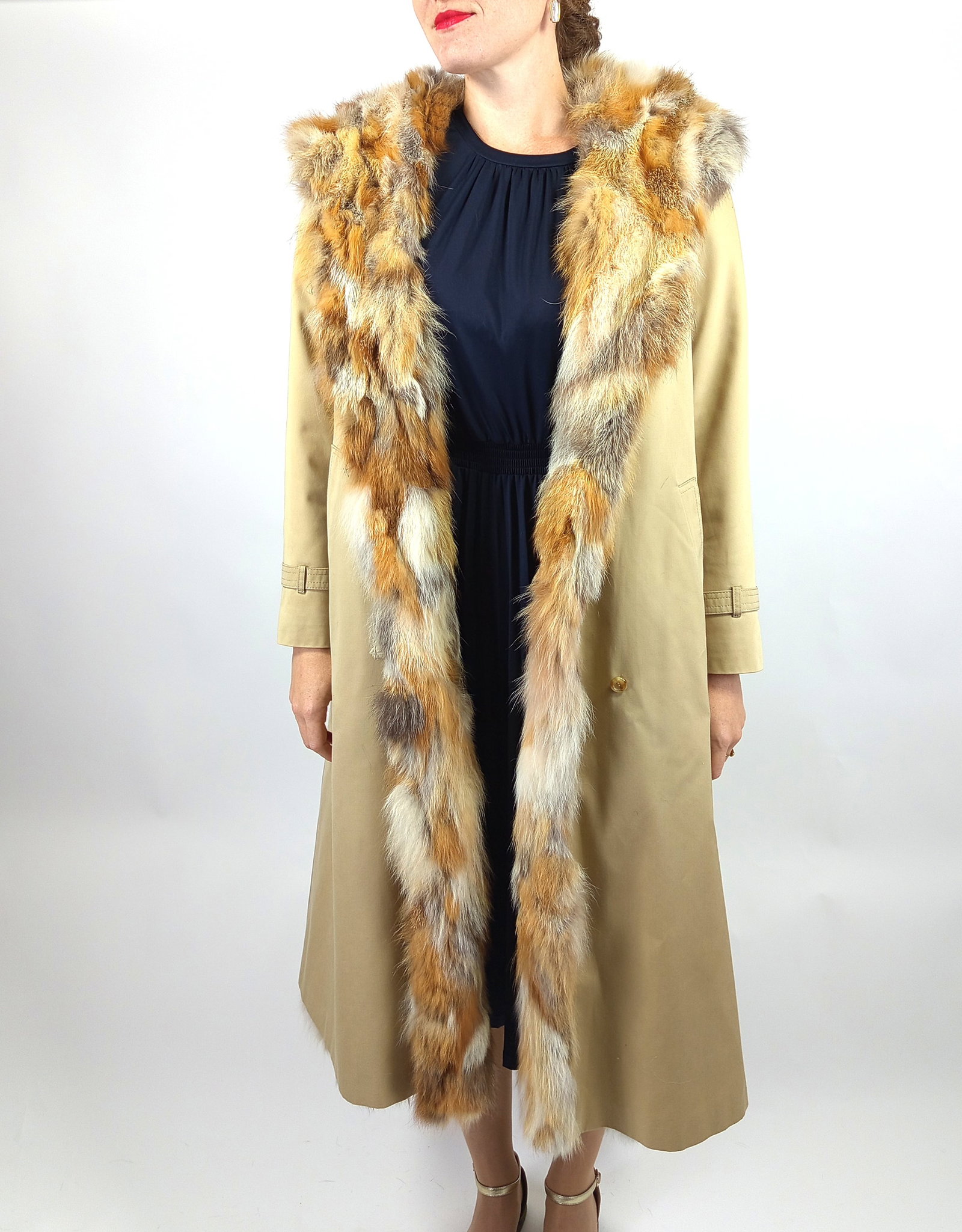 GREY PARCA RED FOX FUR COAT EU: L ; US: 16 - 2