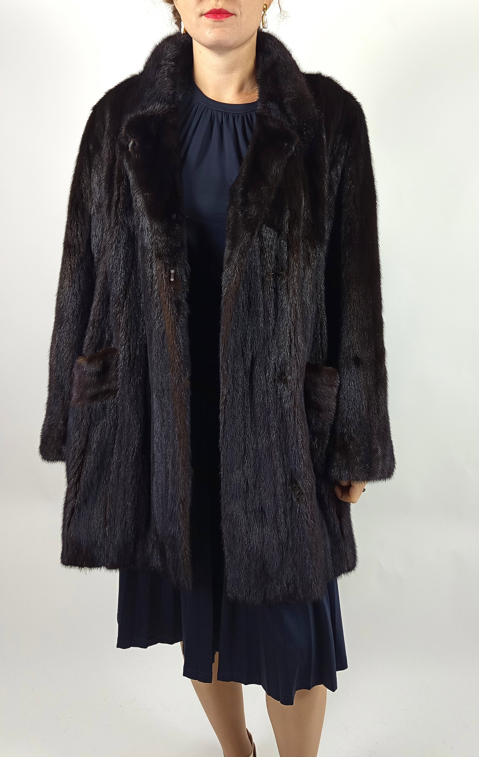 MAHOGANY MINK FUR COAT EU: XXL ; US: 24 - 2