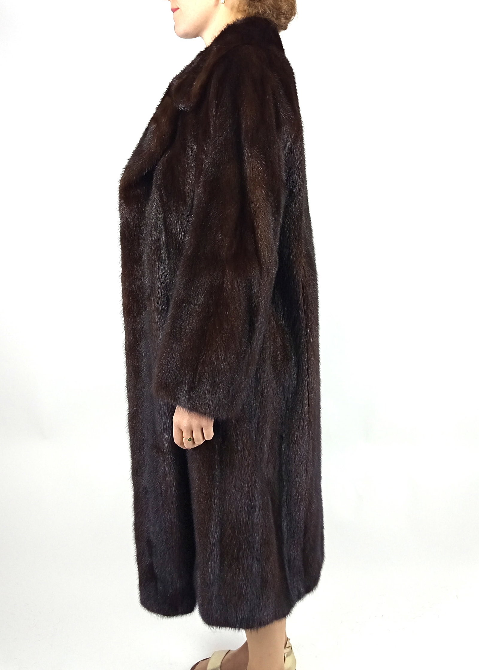 LONG BROWN MINK FUR COAT EU: XXL ; US: 24 - 3