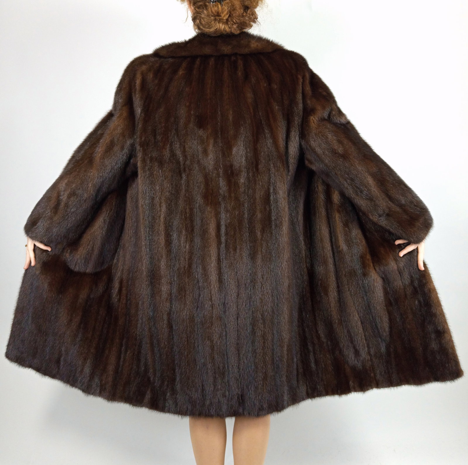 LONG BROWN MINK FUR COAT EU: XL ; US: 20 - 5