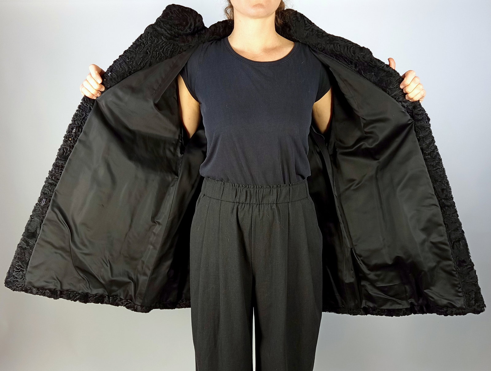 BLACK KARABUL FUR COAT EU: XL - US:20 - 11