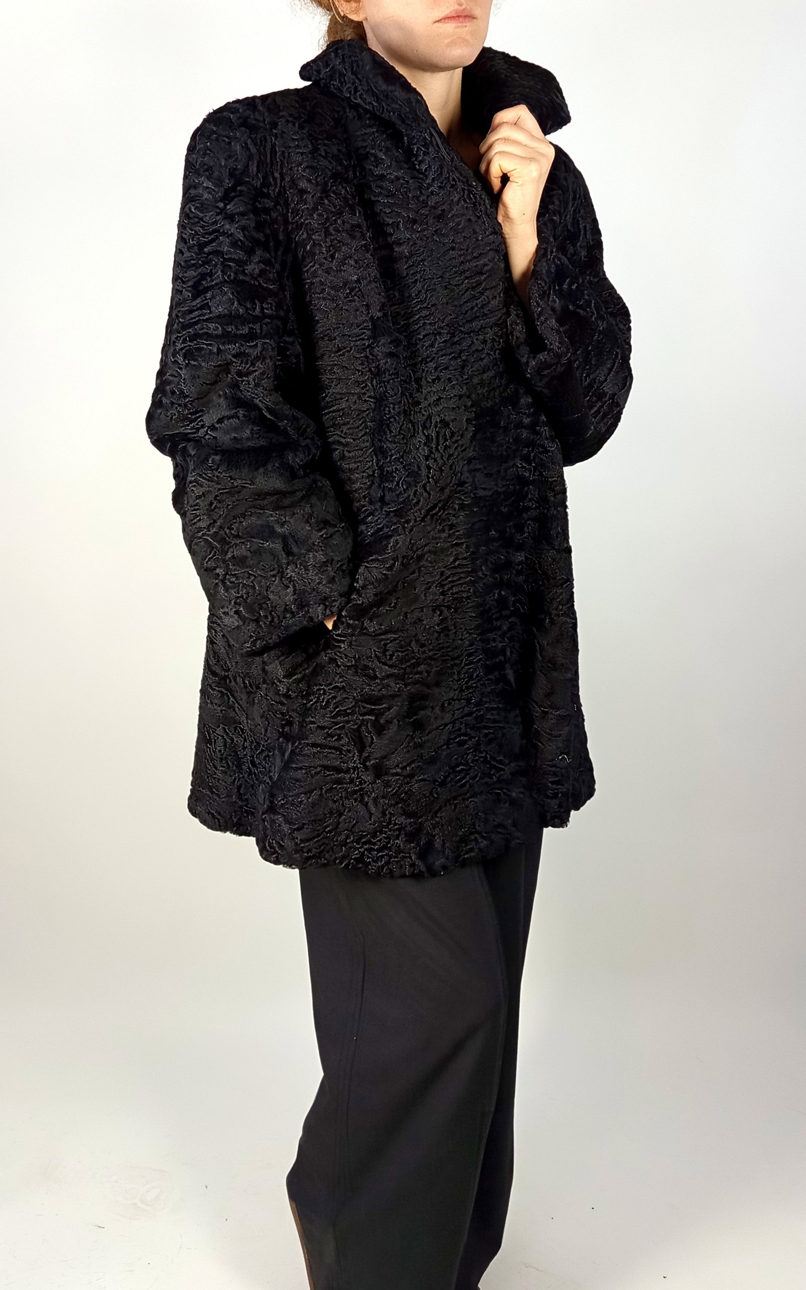 BLACK KARABUL FUR COAT EU: XL - US:20 - 3