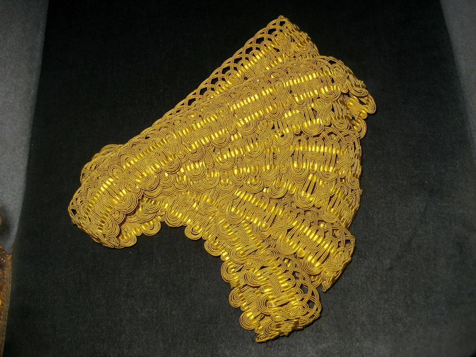 French Large Yellow Silk Trim Circa 1780 -5 Yards - 11