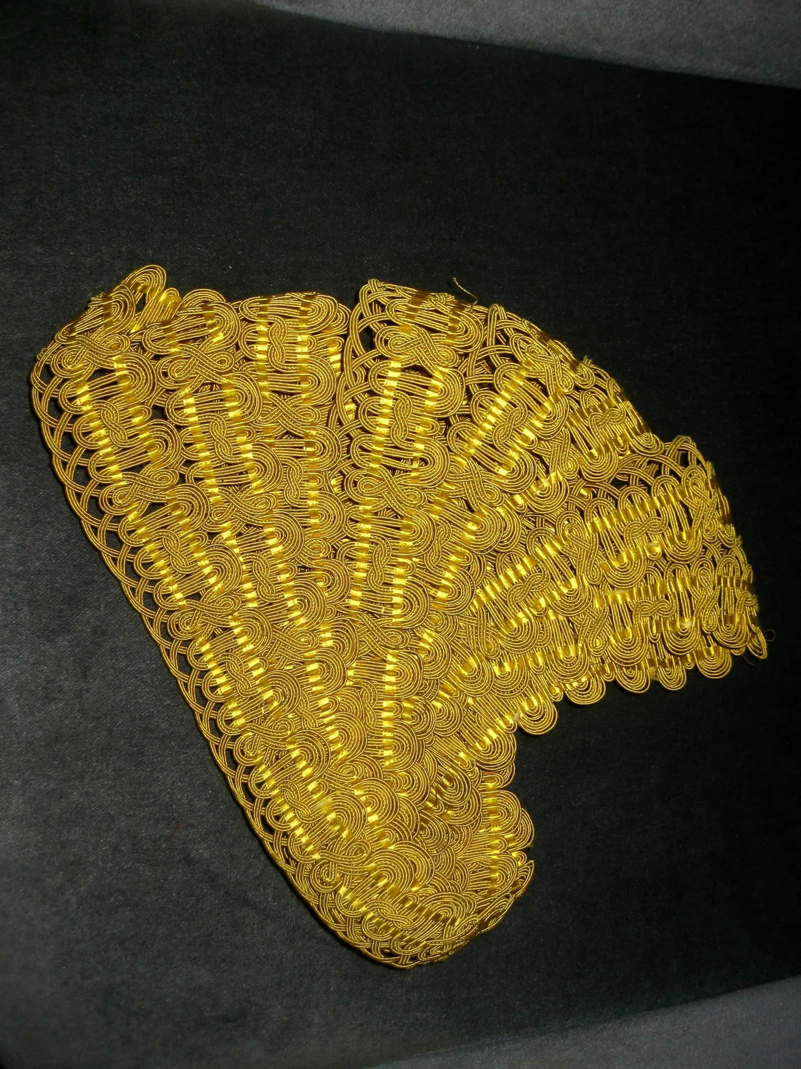 French Large Yellow Silk Trim Circa 1780 -5 Yards - 3