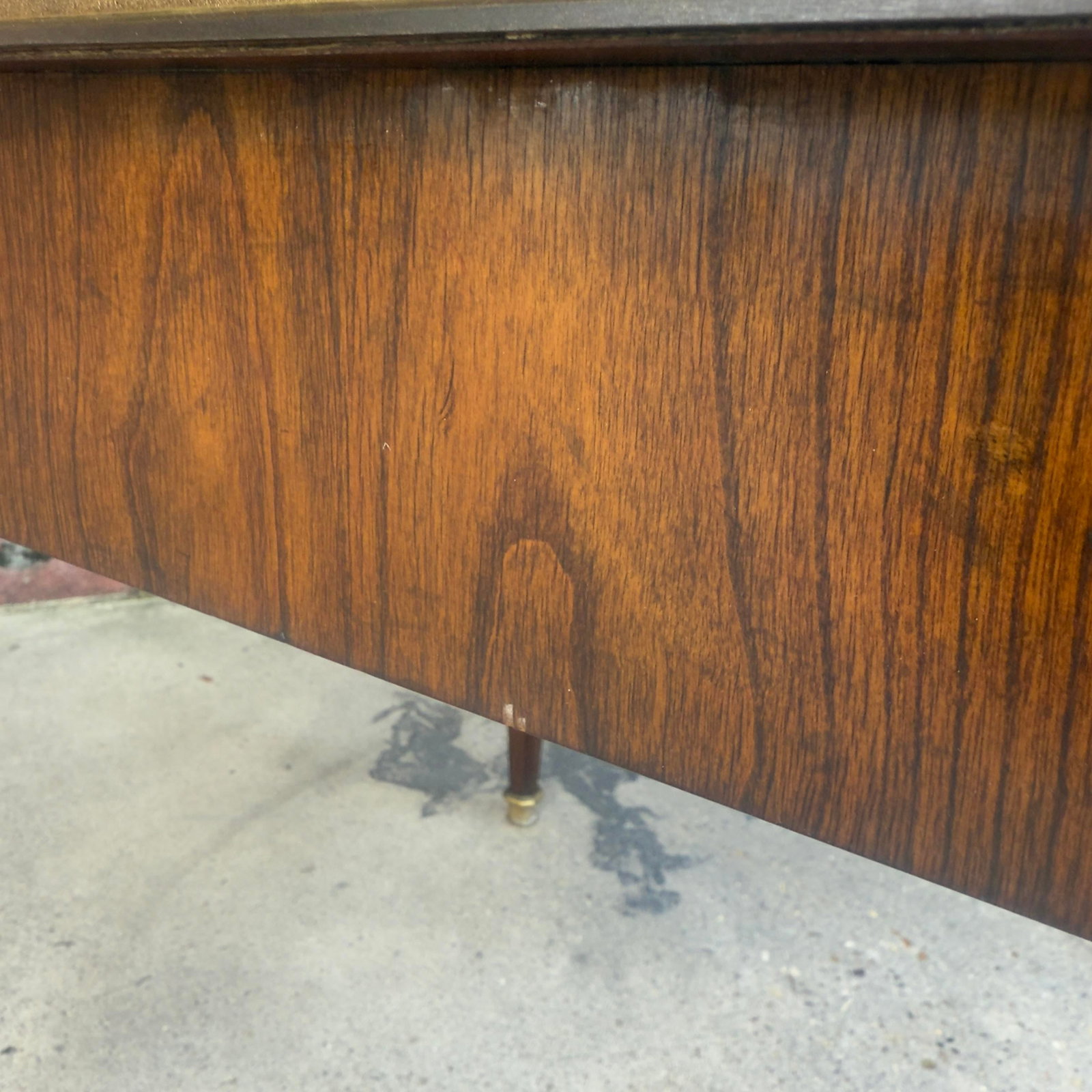 Vintage Mid 20th Century Baker Furniture Neoclassical Walnut Side Table With Marquetry Inlays and Br - 11