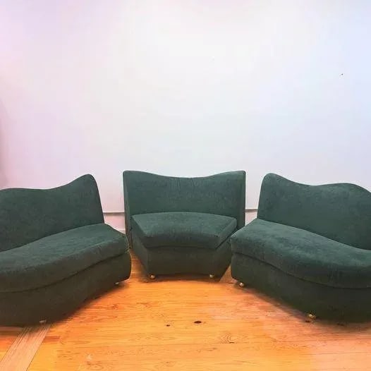 1990s Curved and Sculptural Postmodern Sectional and Ottoman - 5