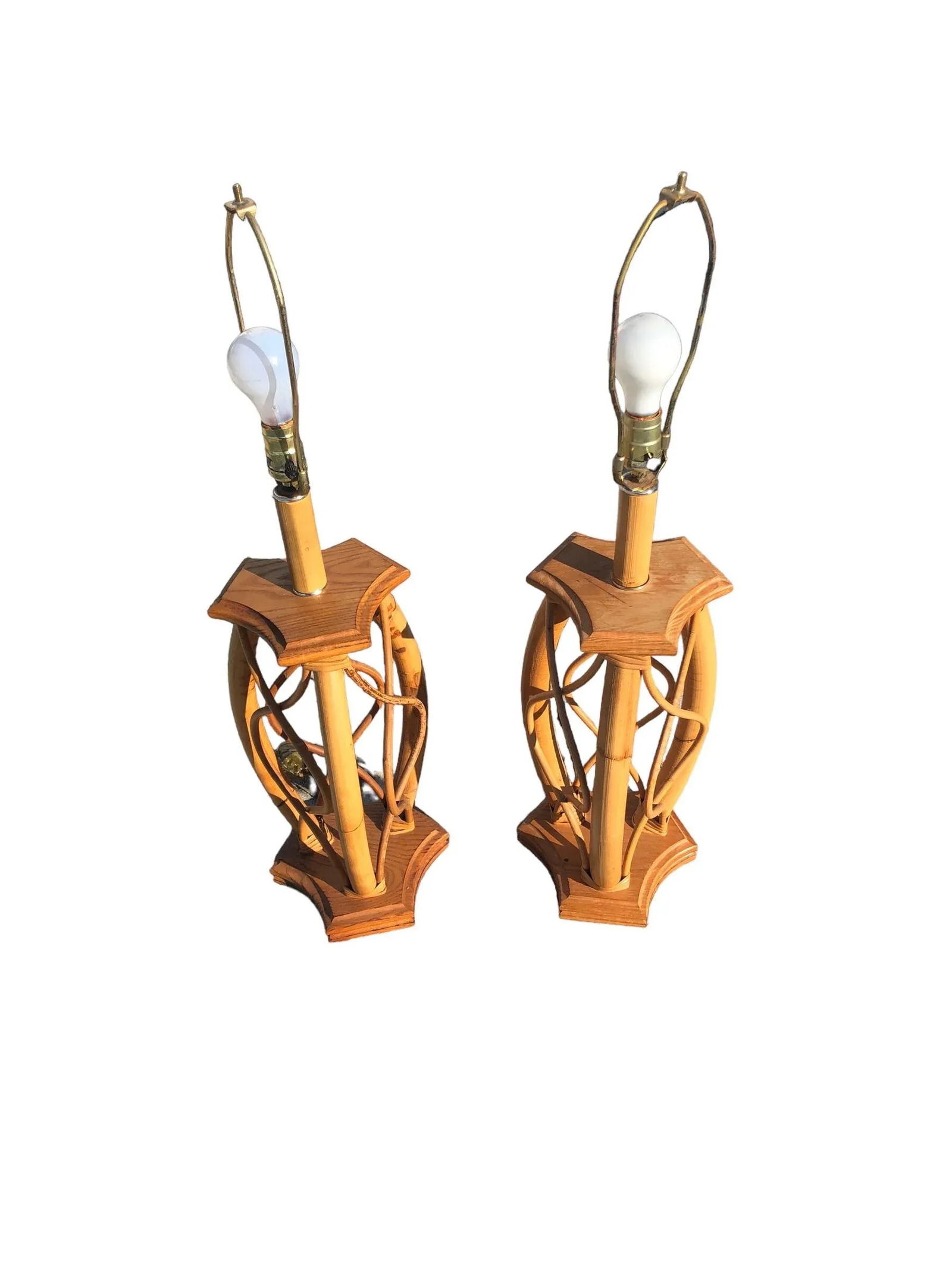 Pair of Mid-Century Rattan Table Lamps - 2