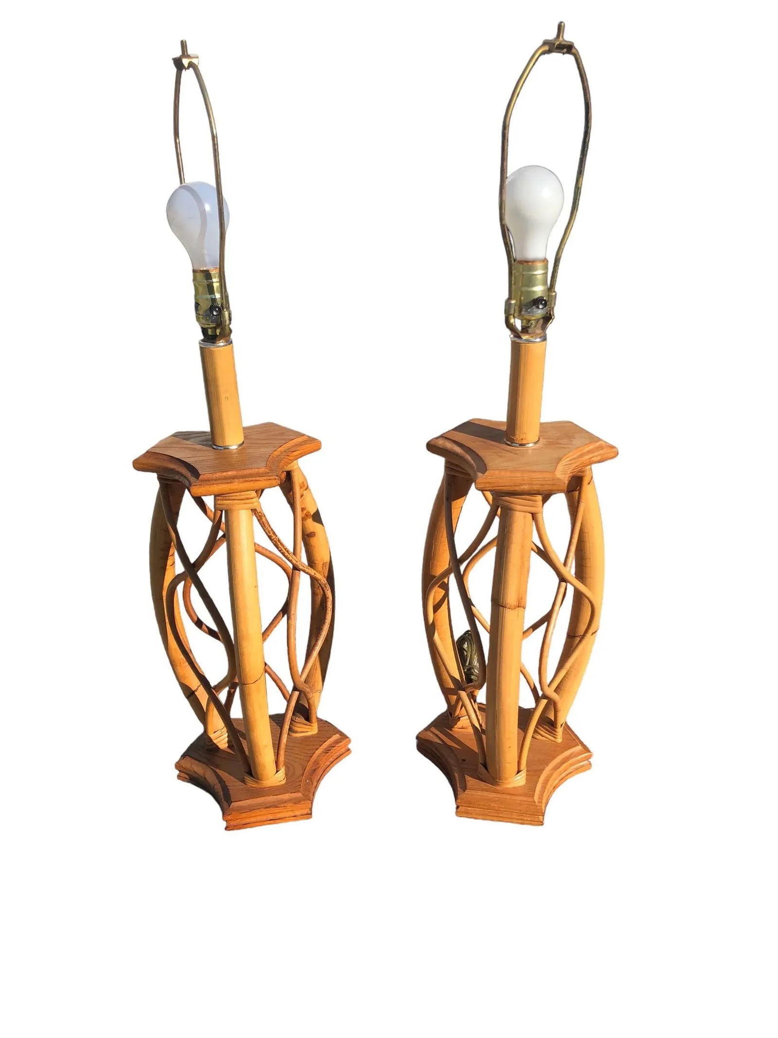 Pair of Mid-Century Rattan Table Lamps - 3