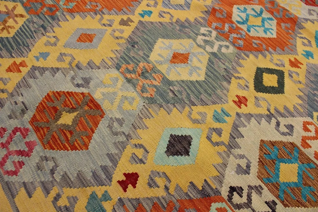 Boho Chic Kilim Gold Gray Wool Rug - 6'7" X 9'10" - 5