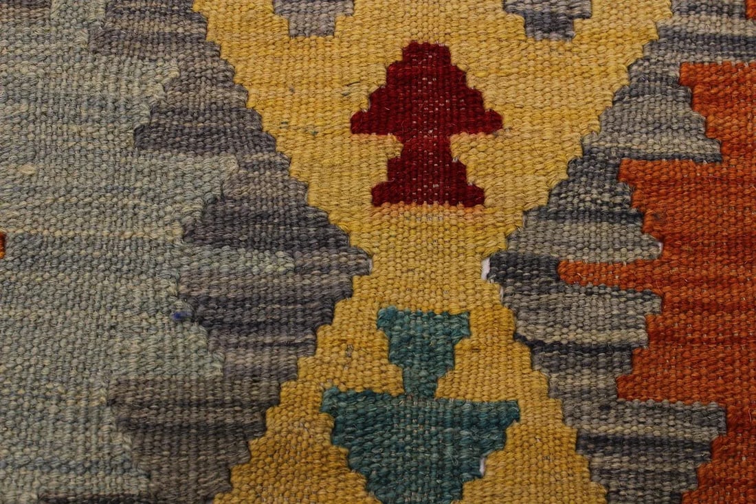 Boho Chic Kilim Gold Gray Wool Rug - 6'7" X 9'10" - 7