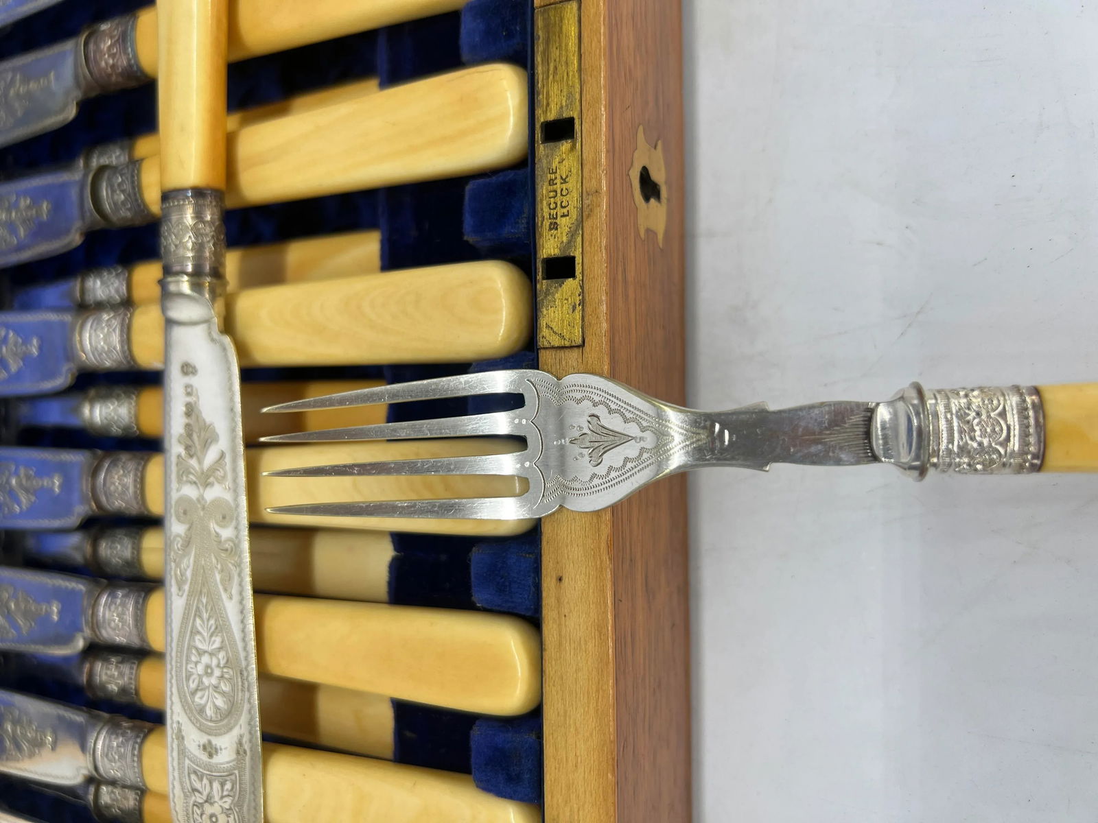 24 Pc., Cased Set of Engraved g.h. Whitaker Silver Fish or Dessert Service - 8