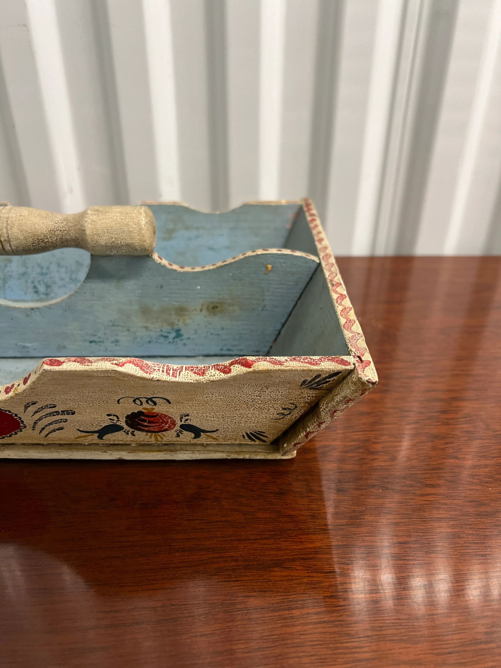 Fantastic American Paint Decorated Folk Art Cutlery Tray - Circa 1845 - 5