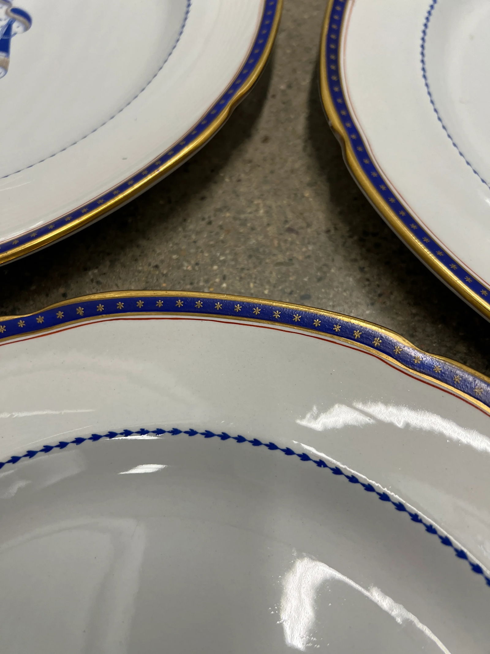 Set of 10, Antique Copeland Spode Armorial Dinner Plates C. 1950 - 6