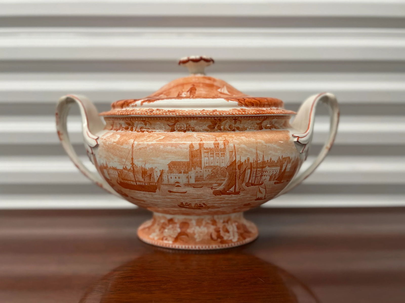 Rare 1840's Wedgwood "Tower of London" in Orange Transfer Pearlware Tureen - 2