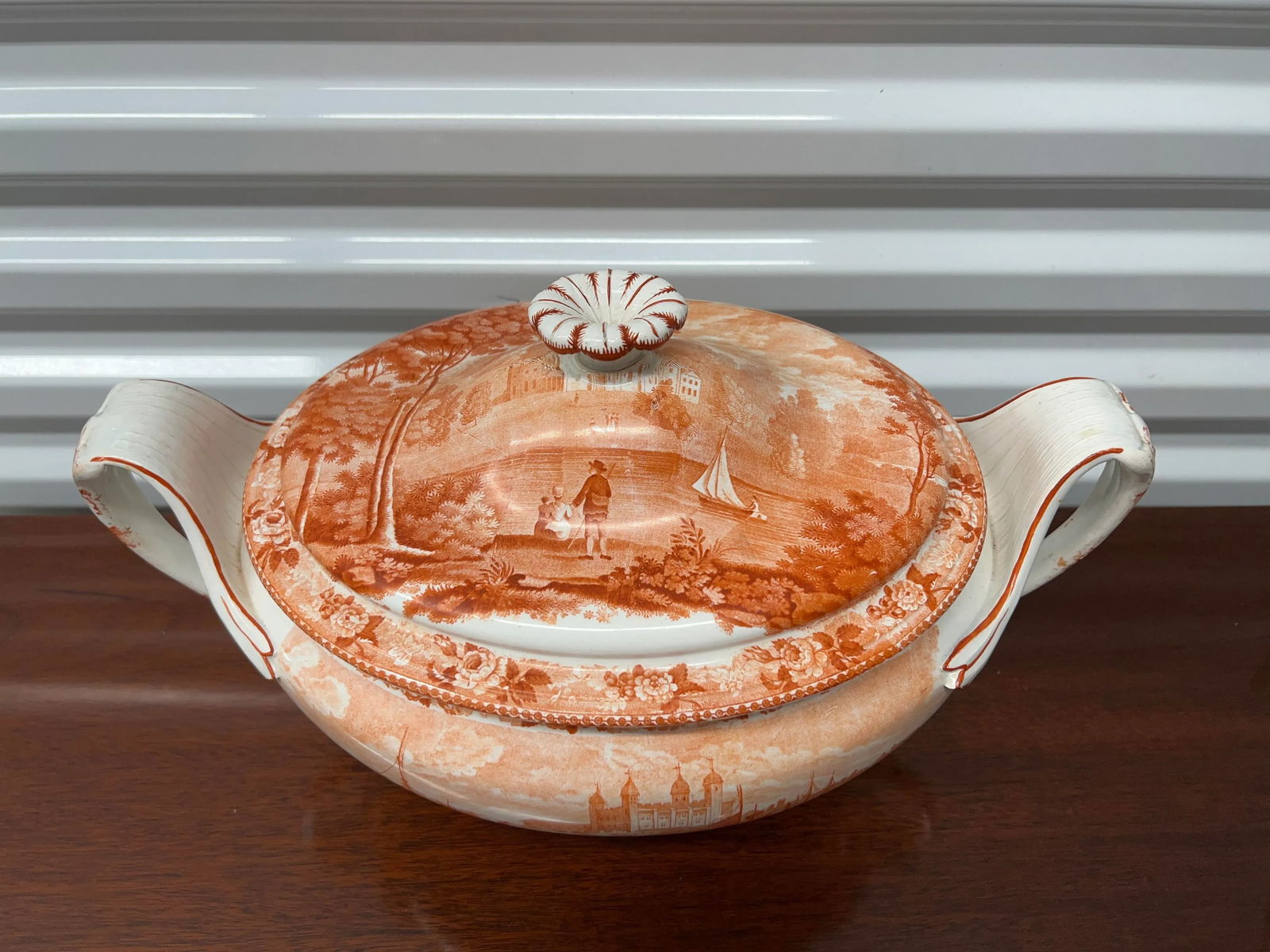 Rare 1840's Wedgwood "Tower of London" in Orange Transfer Pearlware Tureen - 3