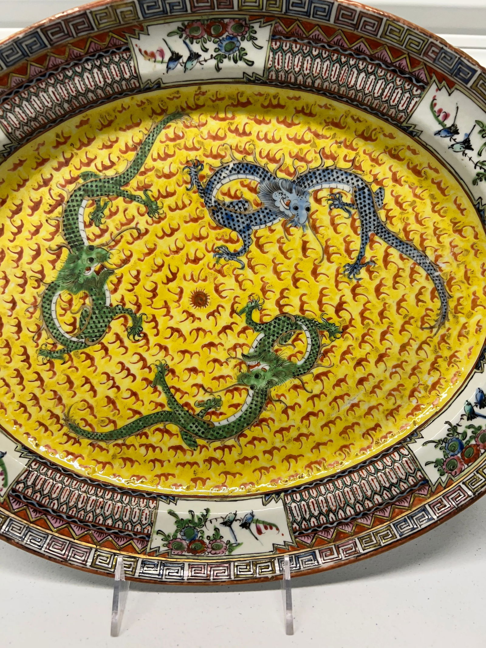 19th Century, Chinese Export Famille Jaune Imperial Dragon Platter - 2