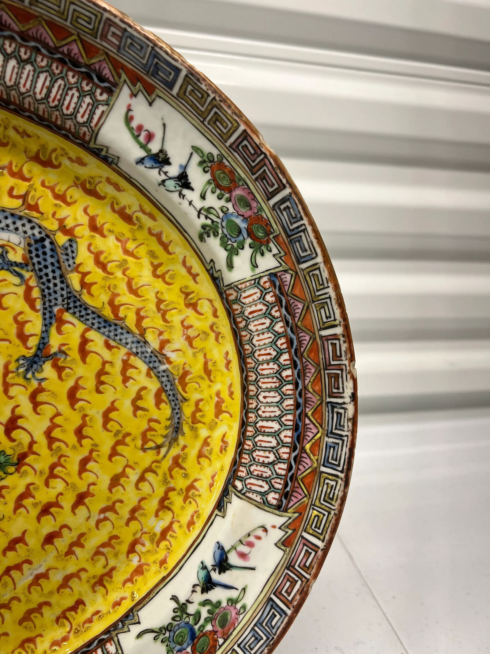 19th Century, Chinese Export Famille Jaune Imperial Dragon Platter - 3