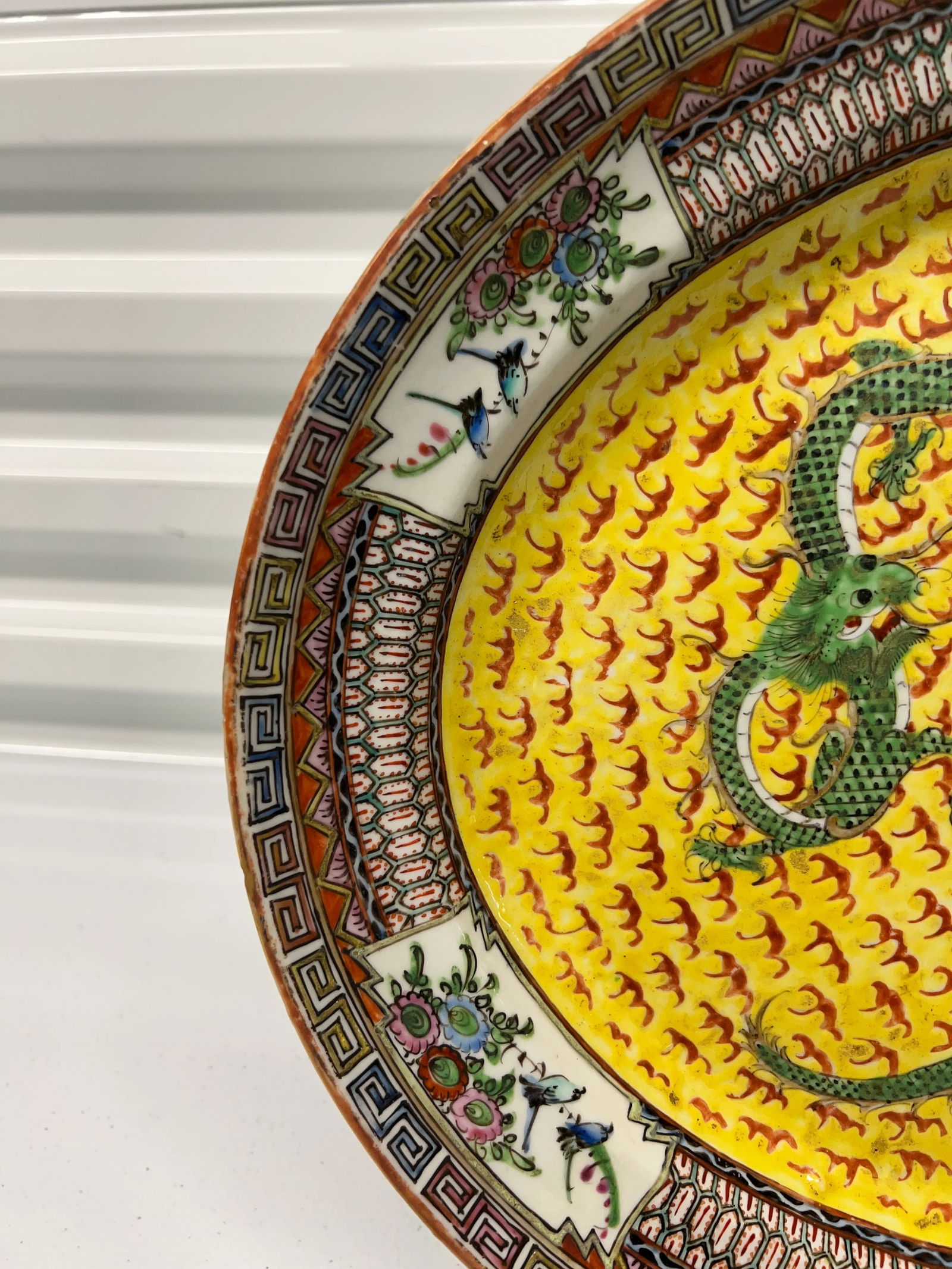 19th Century, Chinese Export Famille Jaune Imperial Dragon Platter - 5