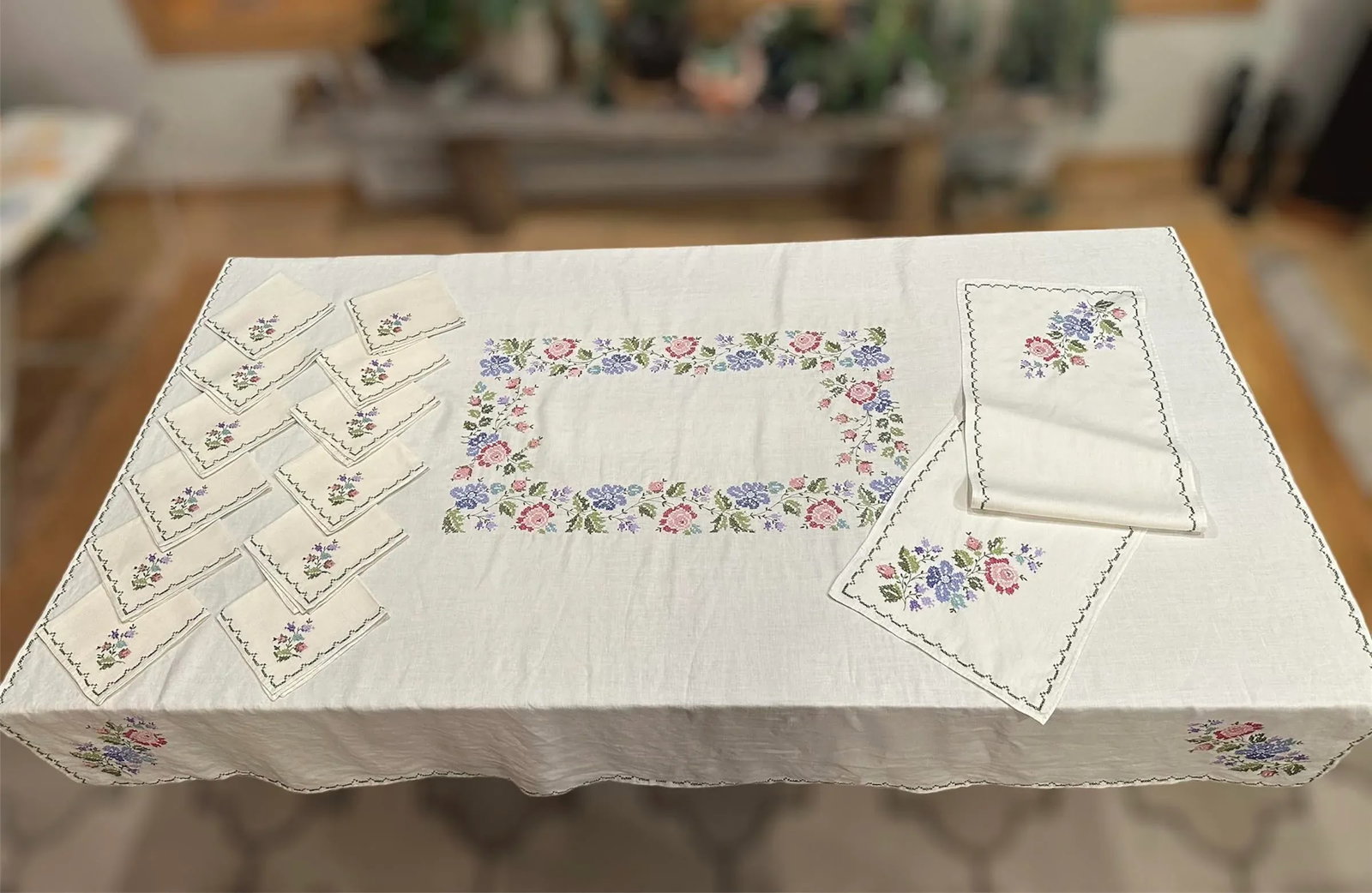 1960s Vintage Linen Cross-Stitched Needlepoint Embroidered Floral Tablecloth Napkins Runner Set of 1 - 9