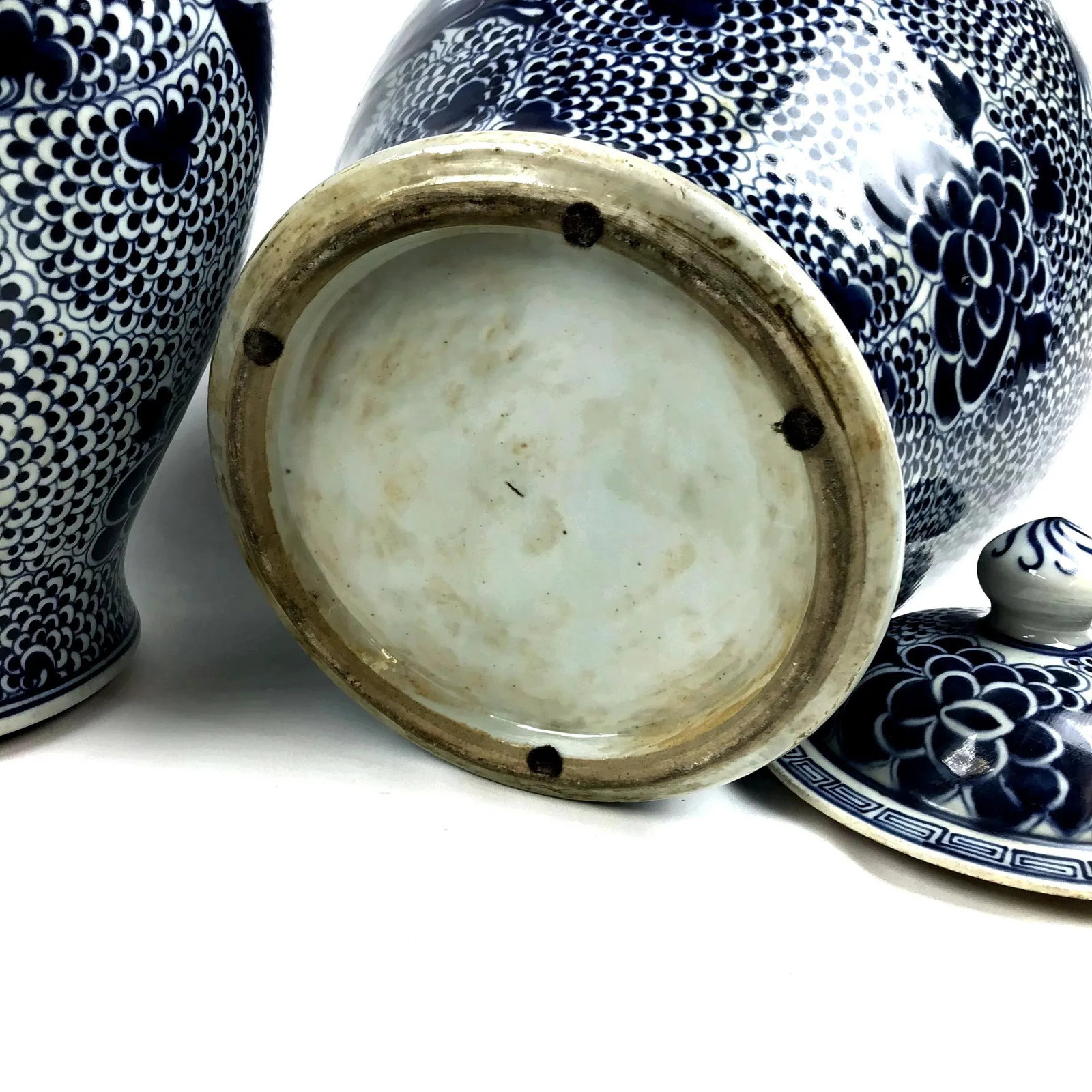 Early 20th Century Antique Asian Porcelain Ginger Jars- a Pair - 11