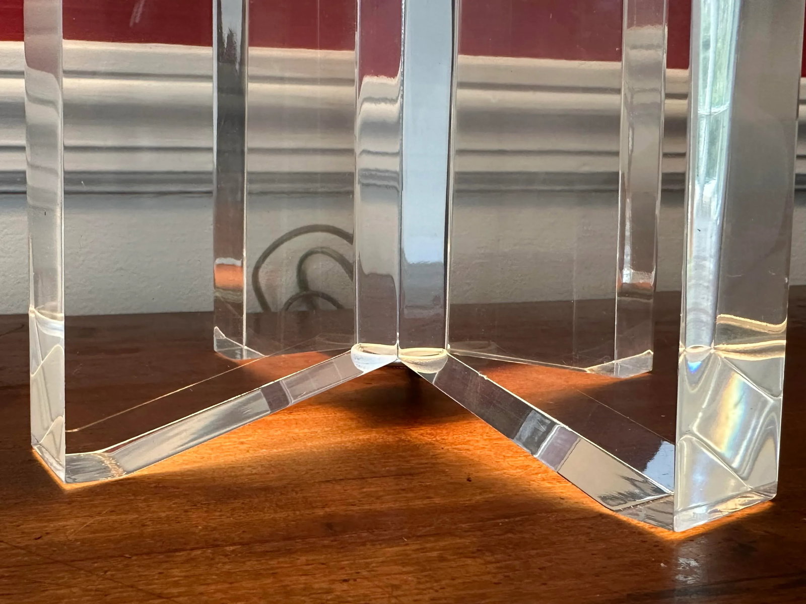 Rare Les Prismatique Lucite Table Lamp, Tall - 10