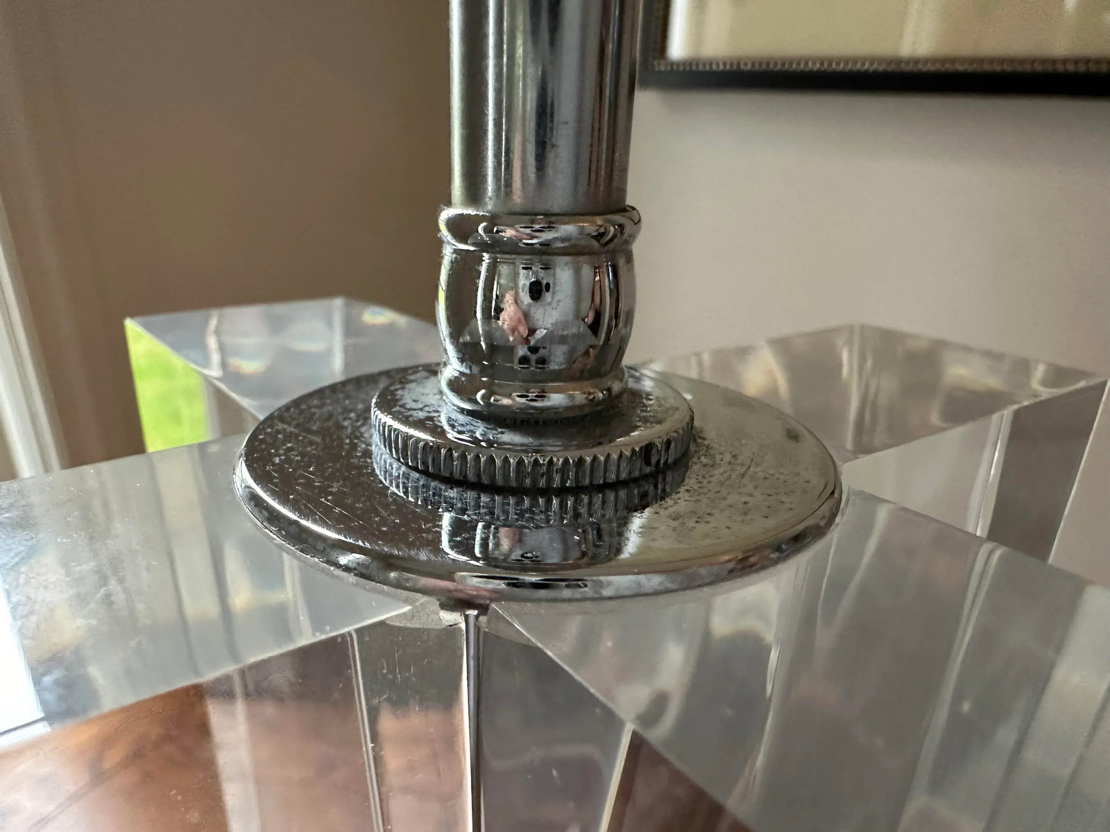 Rare Les Prismatique Lucite Table Lamp, Tall - 8