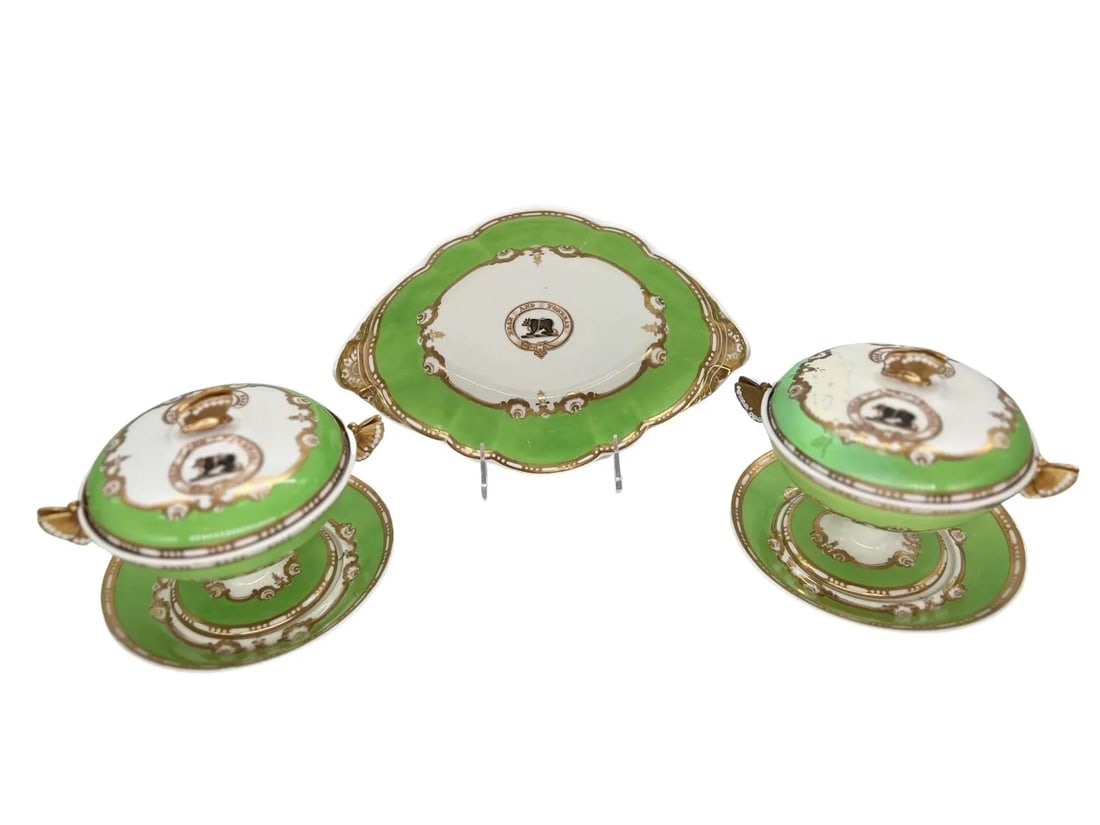 Set Spode Felspar Heraldric "Bear & Forbear" Dessert Tray & Covered Sauce Compotes C. 1840 - 2