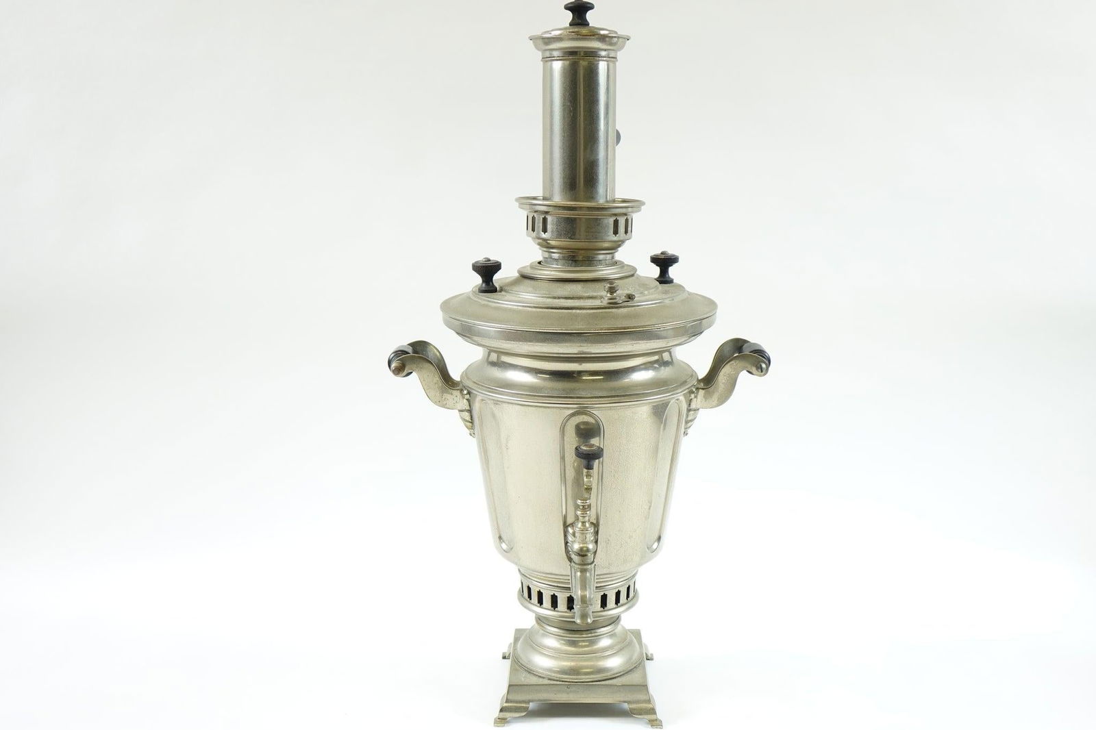 Antique WhiteÂ‚Ã„Ã«Metal Russian Samovar - 4
