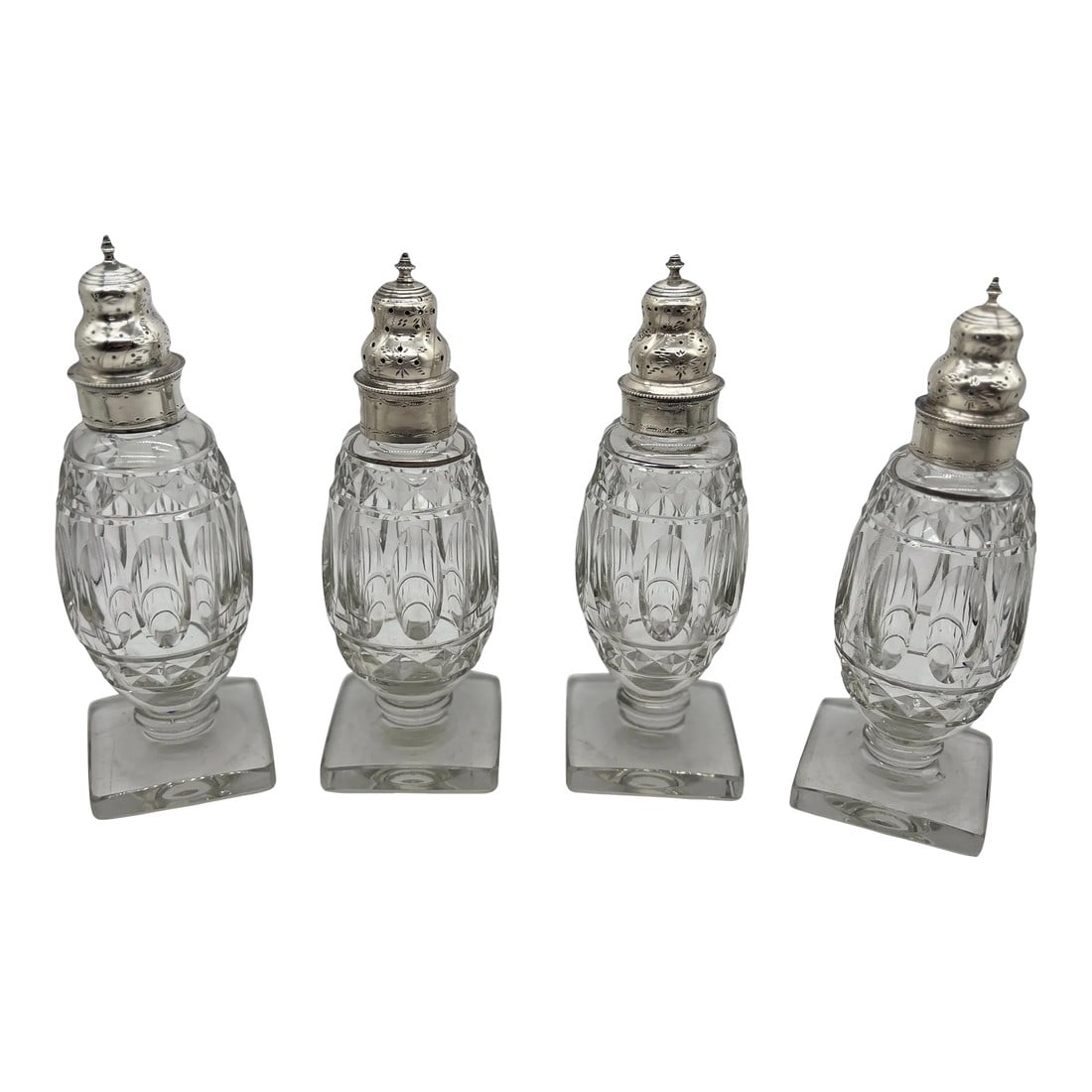 Set of 4 Georgian Silver & Cut Crystal Salt & Pepper Shaker Set: English, 19th century. Elevate your dining experience with this exquisite set of 4 Georgian silver and cut crystal salt and pepper shakers. Reflecting the timeless sophistication of the Georgian era,