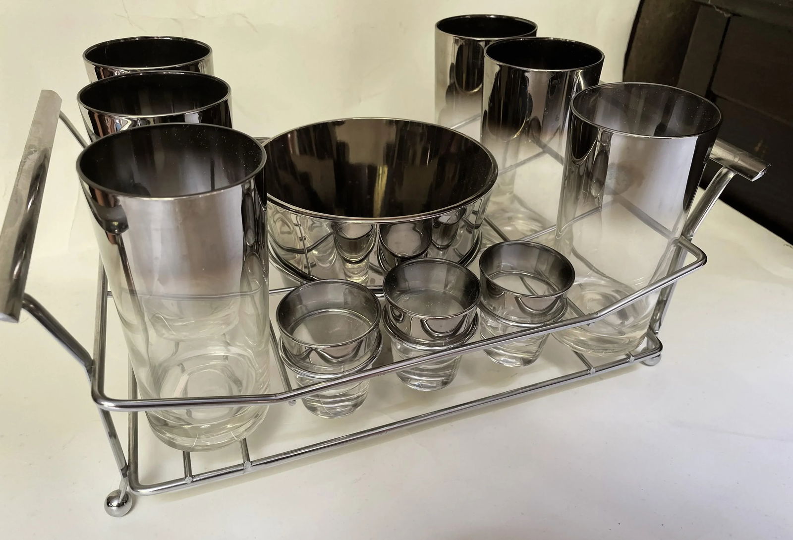 Mid 20th Century Dorothy Thorpe Silver Fade Bar Cocktail Set with Chrome Holder & Ice Bucket- 14 Pie - 5