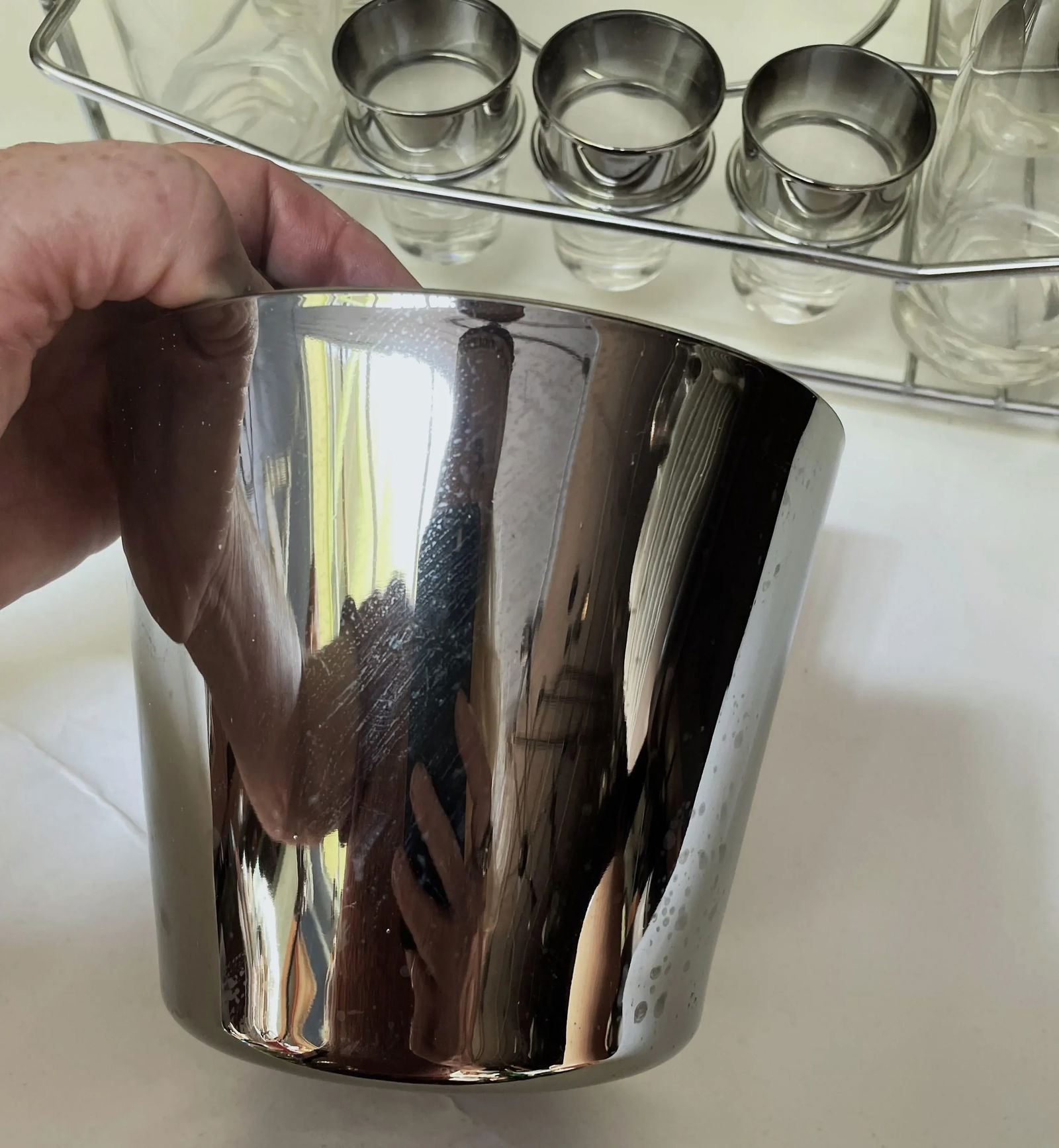 Mid 20th Century Dorothy Thorpe Silver Fade Bar Cocktail Set with Chrome Holder & Ice Bucket- 14 Pie - 7