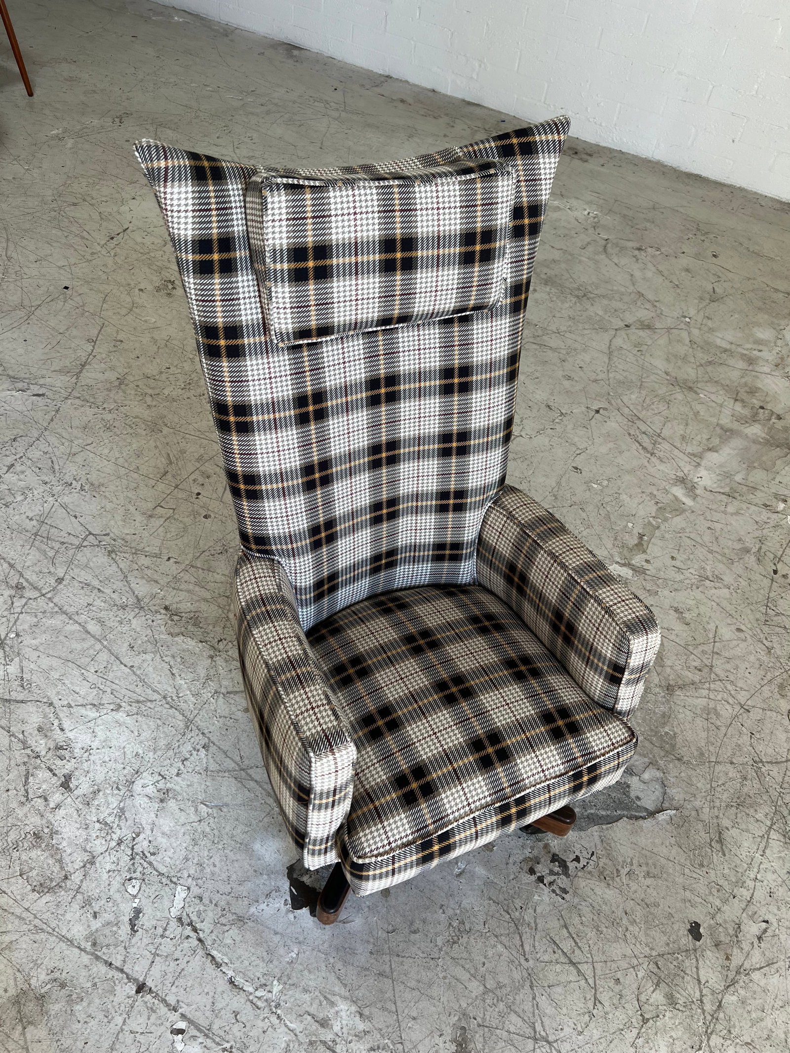 Newly Upholstered Plaid High Back Rolling Vintage Executive Desk Chair - 4